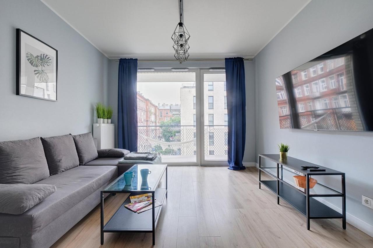 2Br Apt Strzelecka 24 With Balcony Appartement Warschau Buitenkant foto